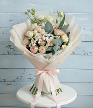 Букет цветов из:  Розы и Лизиантусы в Посёлок имени М. И. Калинина