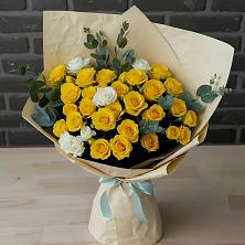 Букет цветов из:  Розы в Посёлок имени М. И. Калинина