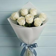 Букет 7 Белых роз Эдлесс Лав в Посёлок имени М. И. Калинина