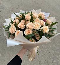 Букет Кремовые розы Латте в Посёлок имени М. И. Калинина