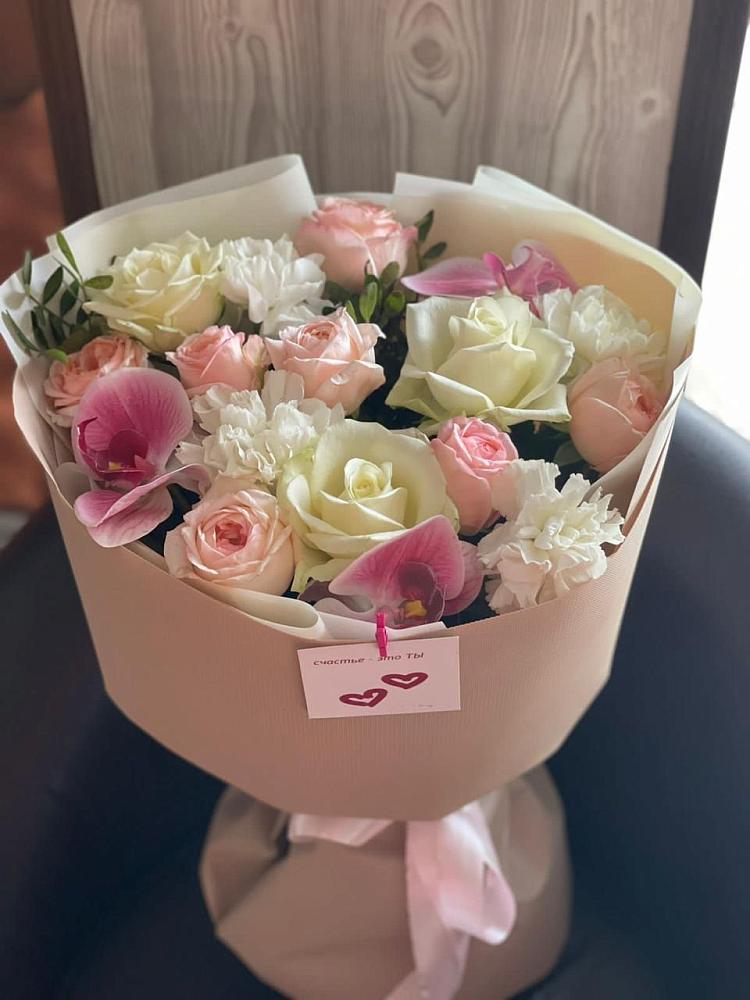 Букет цветов из: Орхидеи, Розы и Гвоздики в Посёлок имени М. И. Калинина