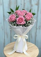 Букет цветов из:  Розы в Посёлок имени М. И. Калинина
