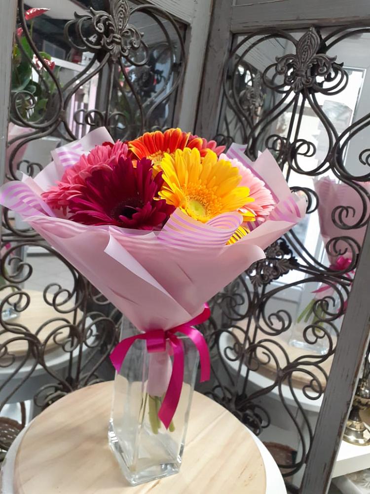 Букет цветов из: Герберы в Посёлок имени М. И. Калинина