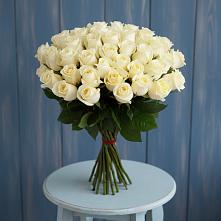 Букет 51 Белая роза Эдлесс Лав в Посёлок имени М. И. Калинина