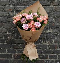 Букет цветов из:  Розы в Посёлок имени М. И. Калинина