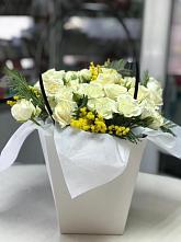 Цветочная композиция из Розы  в Посёлок имени М. И. Калинина