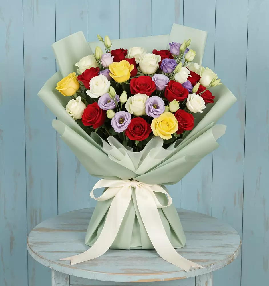 Букет цветов из: Розы в Посёлок имени М. И. Калинина