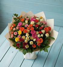 Букет Микс из разноцветных кустовых роз в Посёлок имени М. И. Калинина